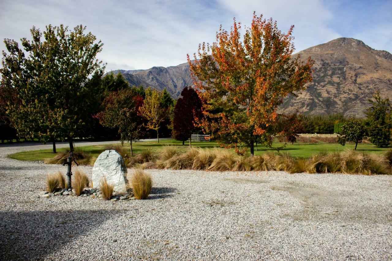 Queenstown Country Lodge Lake Hayes Exterior photo